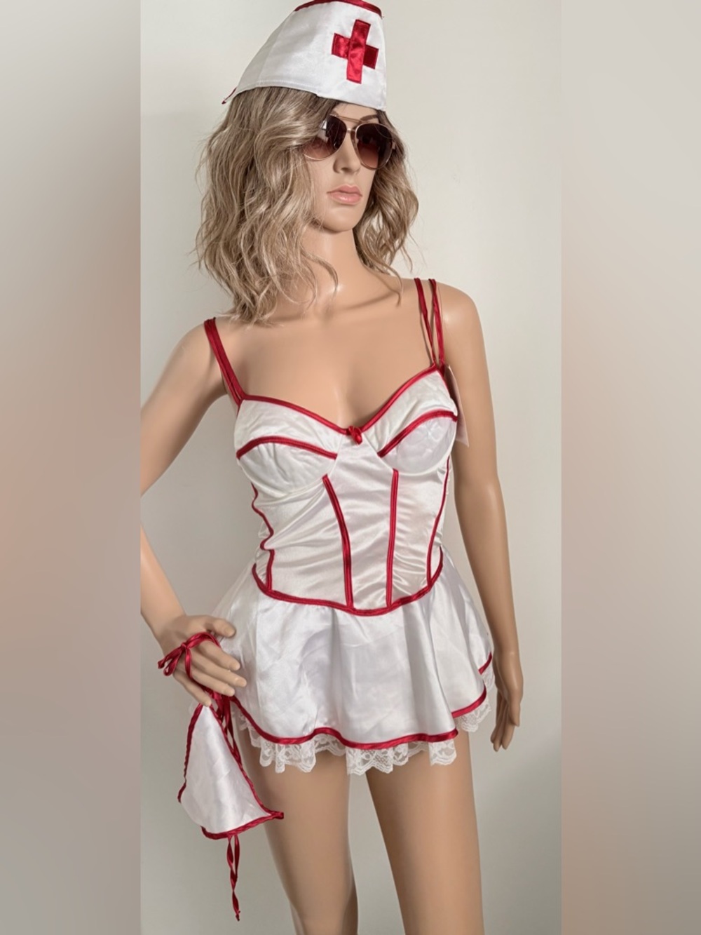 NWT Jolie Vintage White & Red Sexy Nurse Chemise Three Piece Set Size 32B/M